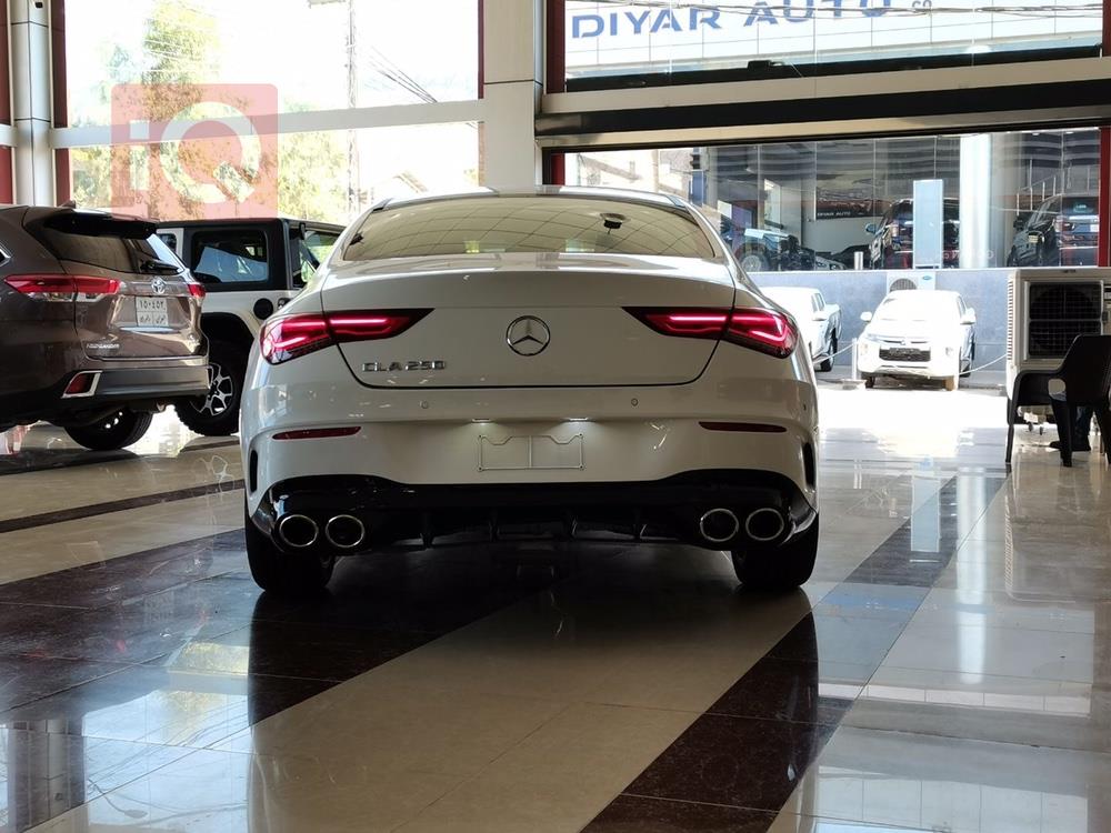 Mercedes-Benz CLA